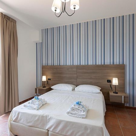 קמפניה Villa Alessandra מראה חיצוני תמונה