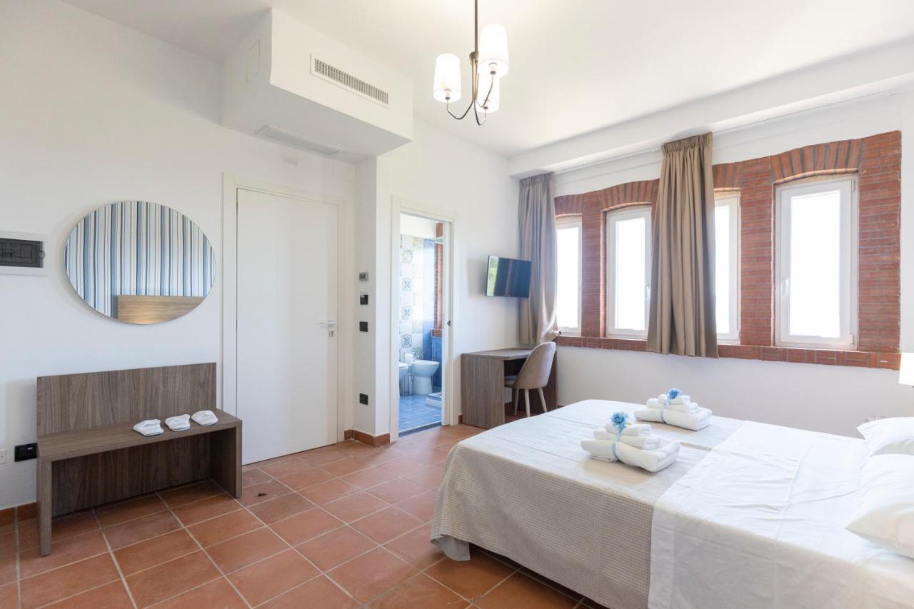 קמפניה Villa Alessandra מראה חיצוני תמונה